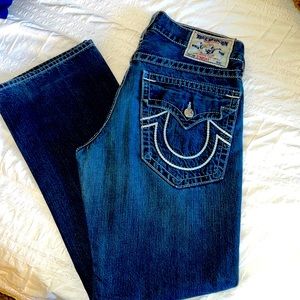 EUC men’s True Religion straight leg jeans!!